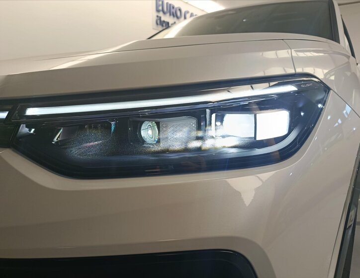 Volkswagen Tayron SUV / Terénní 2,0 l 150 kw