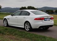 Jaguar XE 5