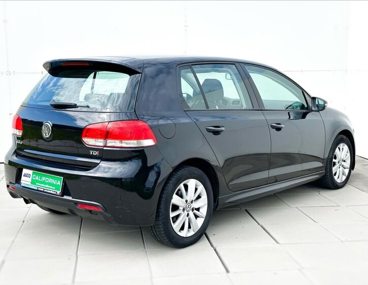 Volkswagen Golf Hatchback 1,6 l 77 kw