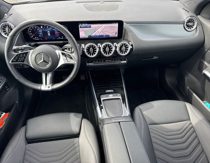 Mercedes-Benz GLA SUV / Terénní 2,0 l 110 kw