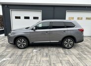 Mitsubishi Outlander SUV 2,0 l 110 kw