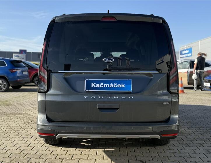 Ford Tourneo Connect 4