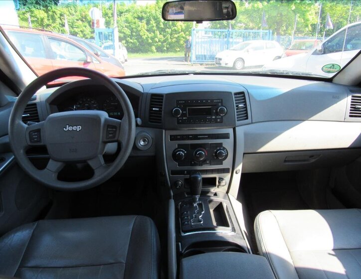 Jeep Grand Cherokee SUV 3,7 l 157 kw