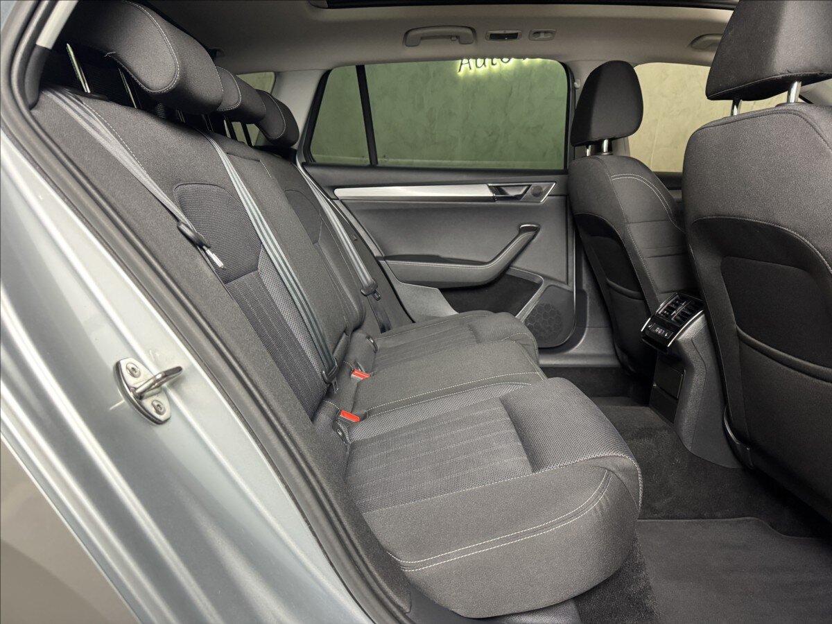 Škoda Superb Kombi 1,4 l 160 kw