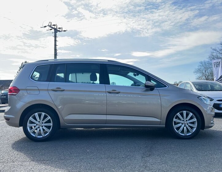 Volkswagen Touran MPV 1,5 l 110 kw