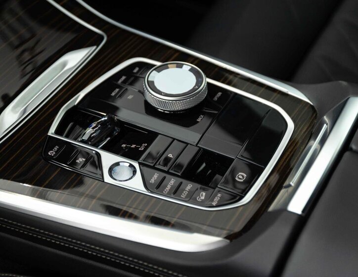 BMW X5 SUV / Terénní 3,0 l 280 kw