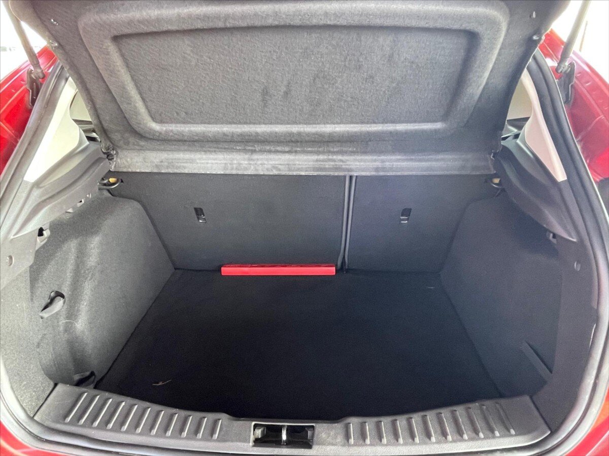 Ford Focus Hatchback 998,0 92 kw