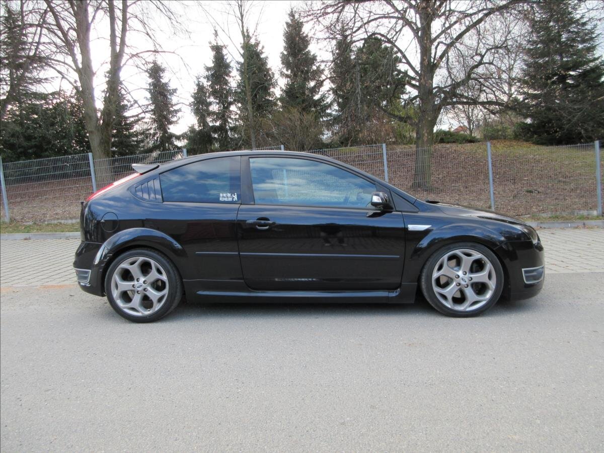 Ford Focus Hatchback 2,5 l 166 kw