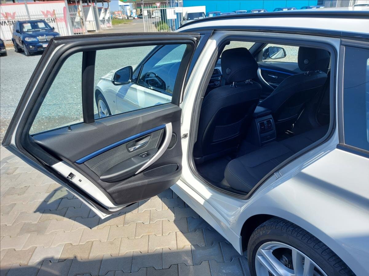 BMW Řada 3 Kombi 2,0 l 140 kw
