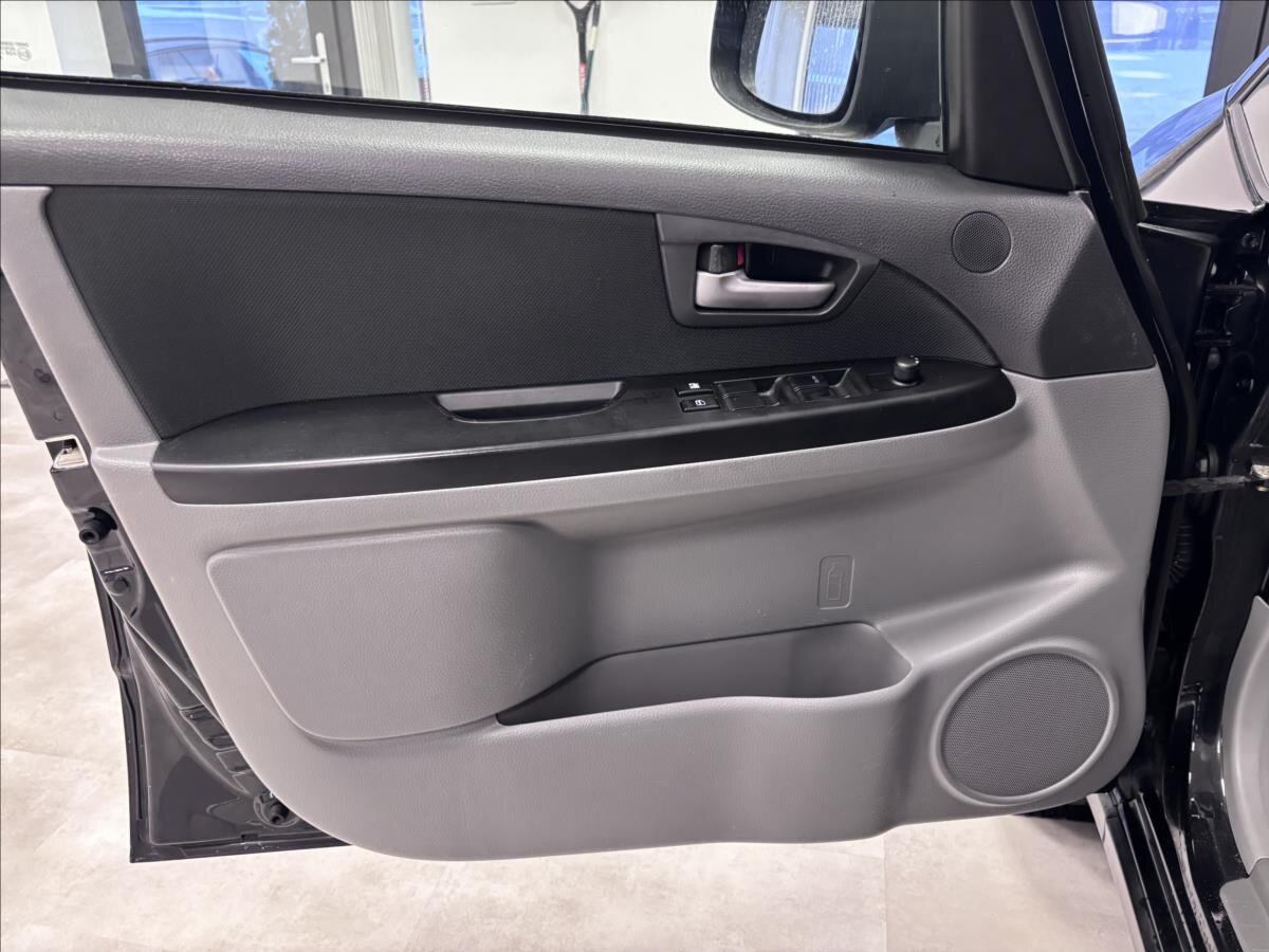 Suzuki SX4 Hatchback 1,6 l 79 kw