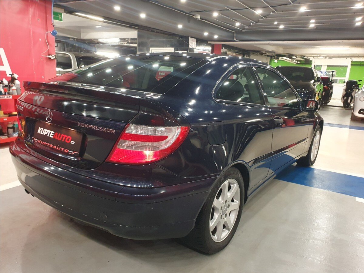 Mercedes-Benz Třídy C Hatchback 1,8 l 105 kw