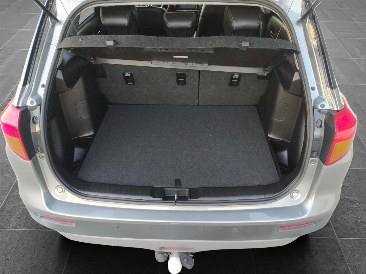 Suzuki Vitara SUV 1,6 l 88 kw