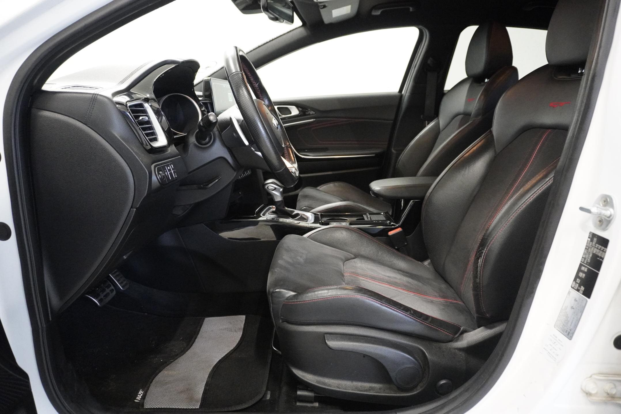 KIA ProCeed Hatchback 1,6 l 150 kw