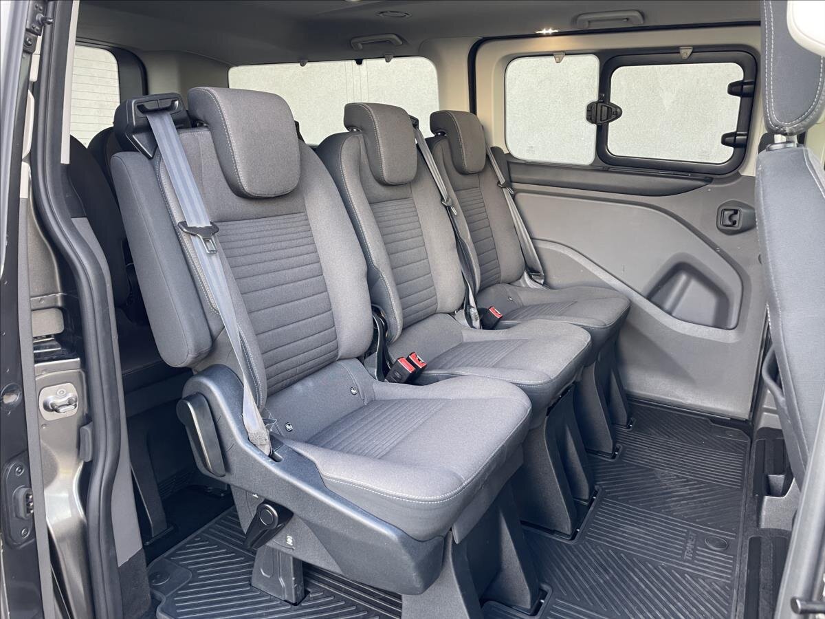 Ford Tourneo Custom MPV 2,0 l 136 kw