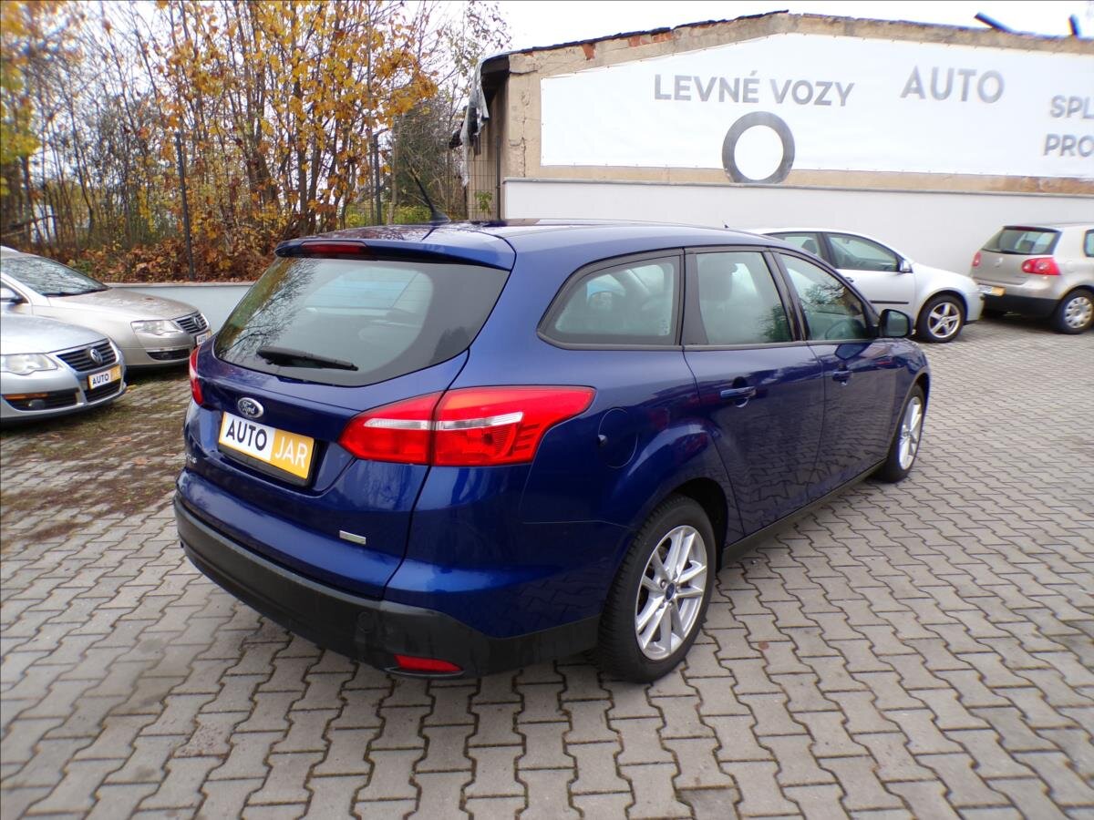 Ford Focus Kombi 999,0 92 kw