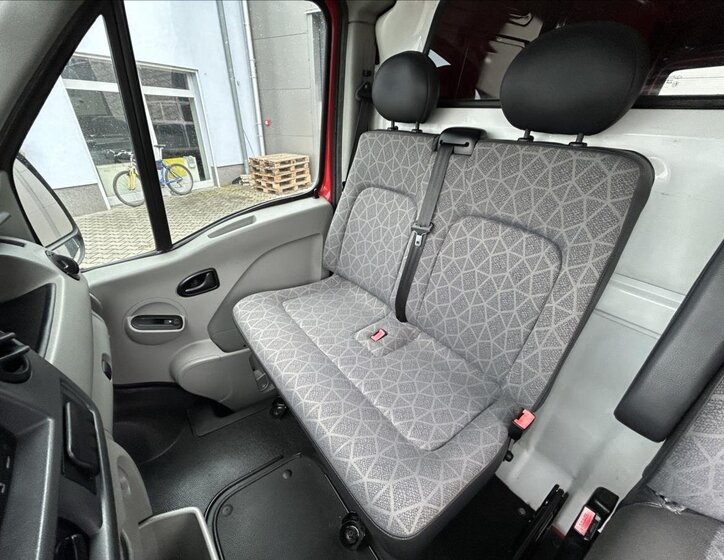 Renault Master Skříň 2,5 l 107 kw