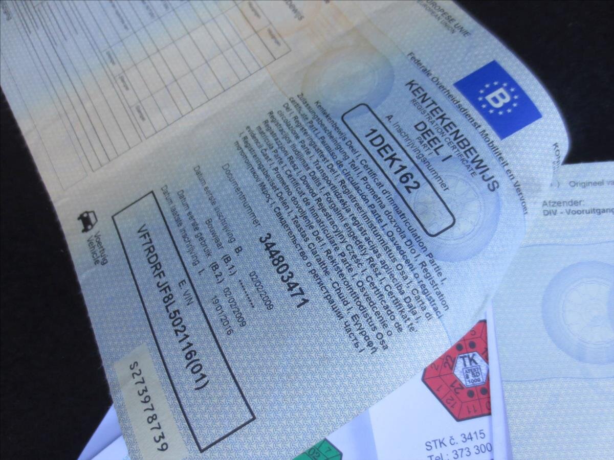 Citroën C5 Sedan / Limuzína 2,0 l 103 kw