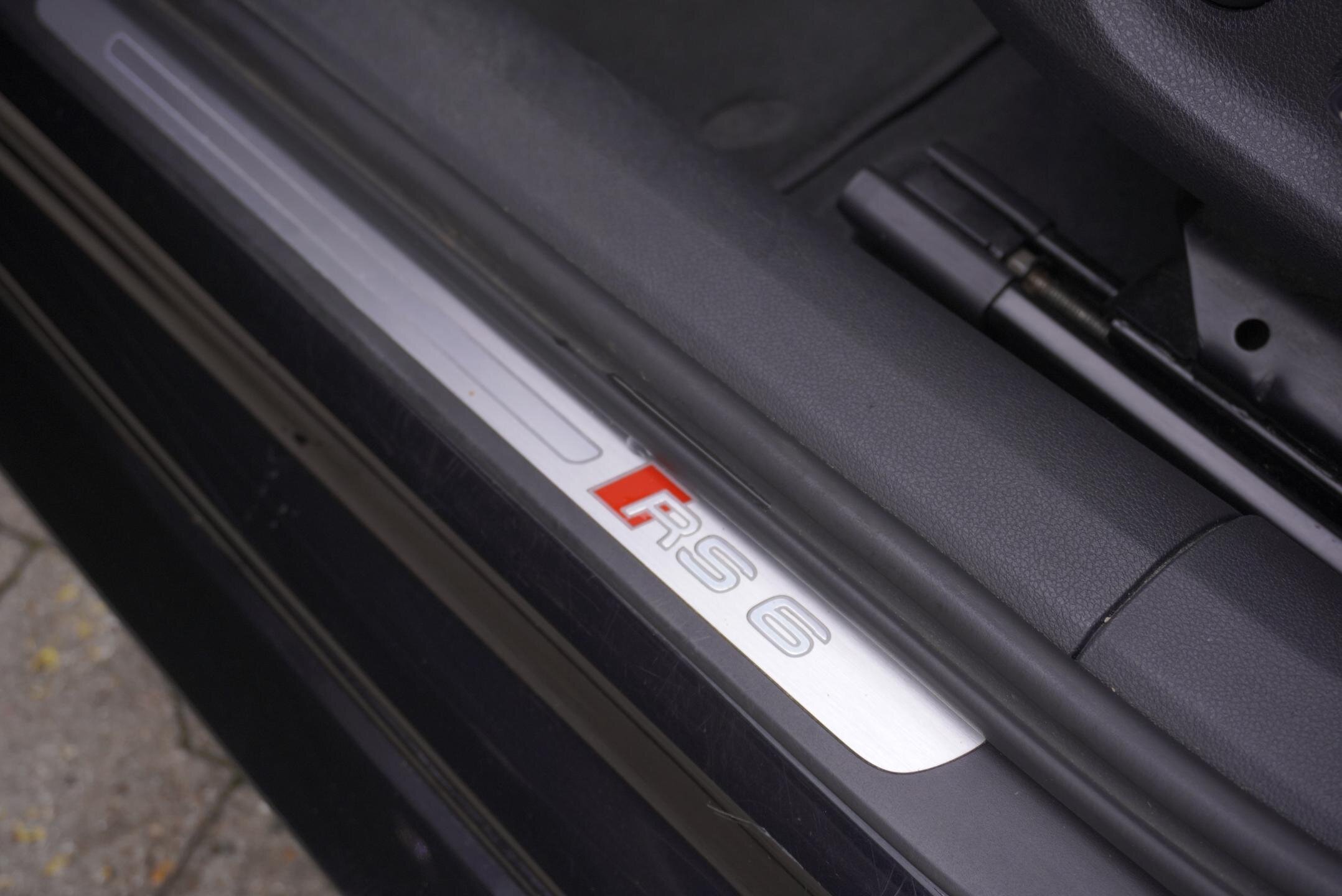 Audi RS 6 Hatchback 4,0 l 412 kw