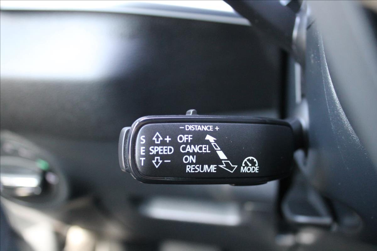 Škoda Karoq SUV / Terénní 1,5 l 110 kw