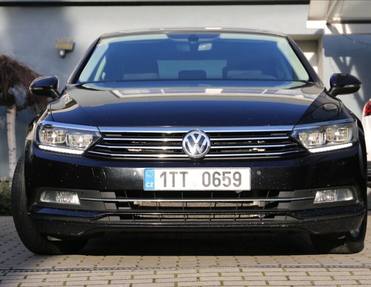 Volkswagen Passat Sedan / Limuzína 2,0 l 110 kw