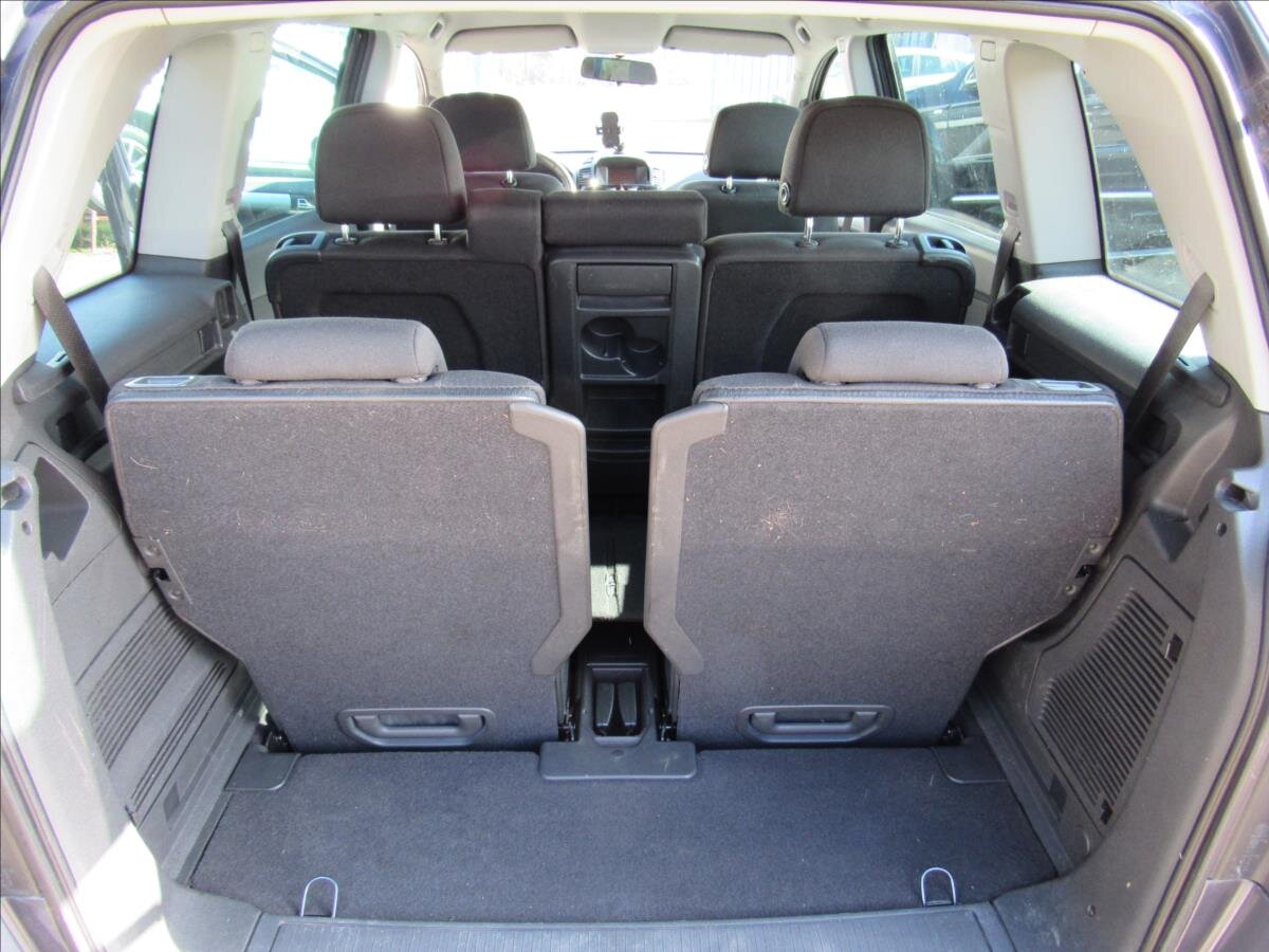 Opel Zafira Kombi 1,7 l 81 kw