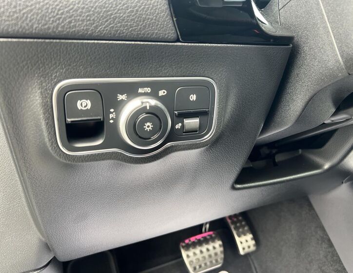 Mercedes-Benz EQA 18