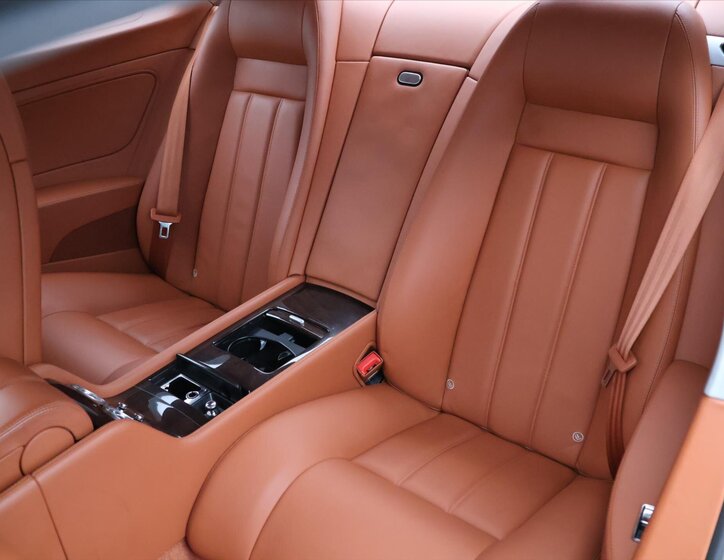 Bentley Continental GT Kupé 6,0 l 412 kw