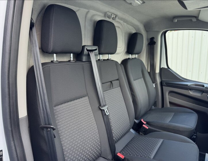 Ford Transit Custom Skříň 2,0 l 77 kw