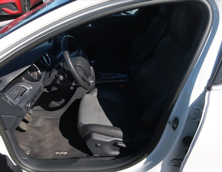 Peugeot 508 Kombi 2,0 l 120 kw