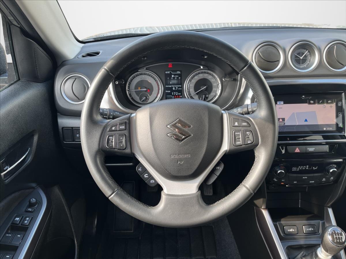 Suzuki Vitara SUV / Terénní 1,4 l 95 kw
