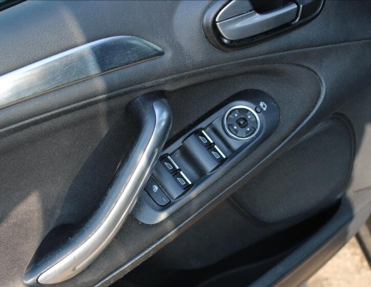 Ford S-MAX Kombi 2,0 l 103 kw