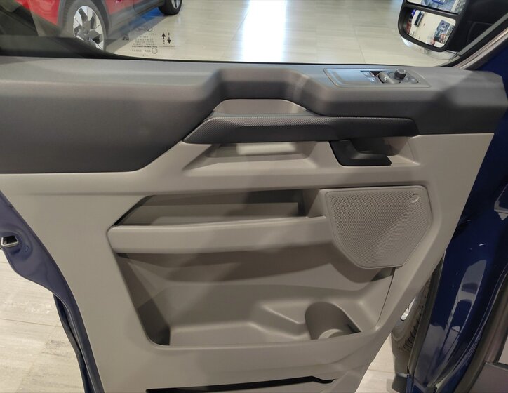 Ford Transit Custom Skříň 2,0 l 100 kw