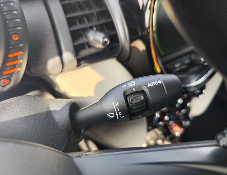 Mini Cooper Hatchback 1,5 l 85 kw