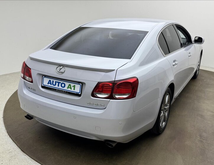Lexus GS 300 Sedan / Limuzína 3,0 l 183 kw
