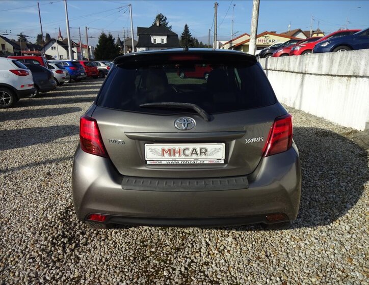 Toyota Yaris Kombi 1,3 l 73 kw