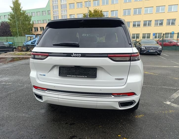 Jeep Grand Cherokee 10