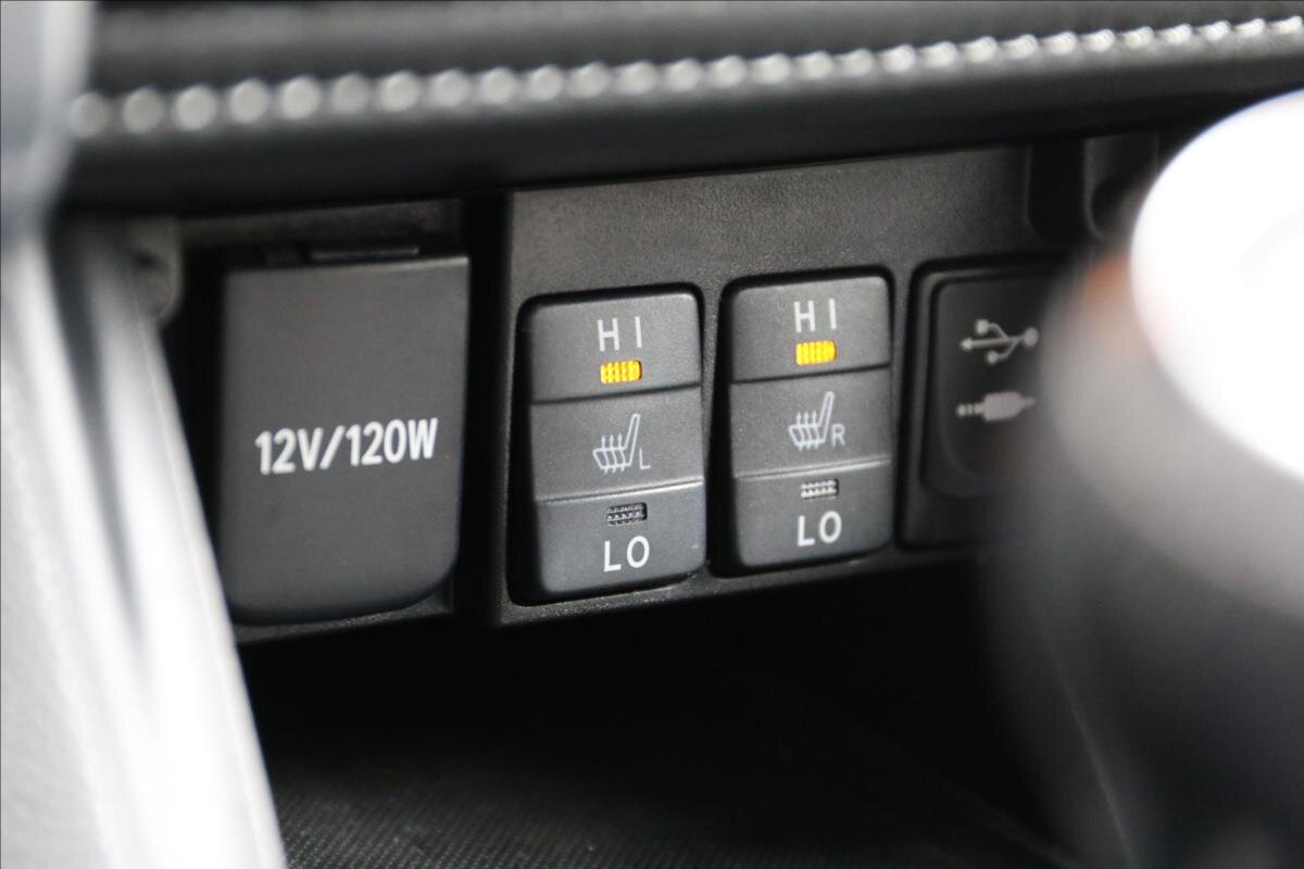 Toyota Auris Kombi 1,6 l 97 kw