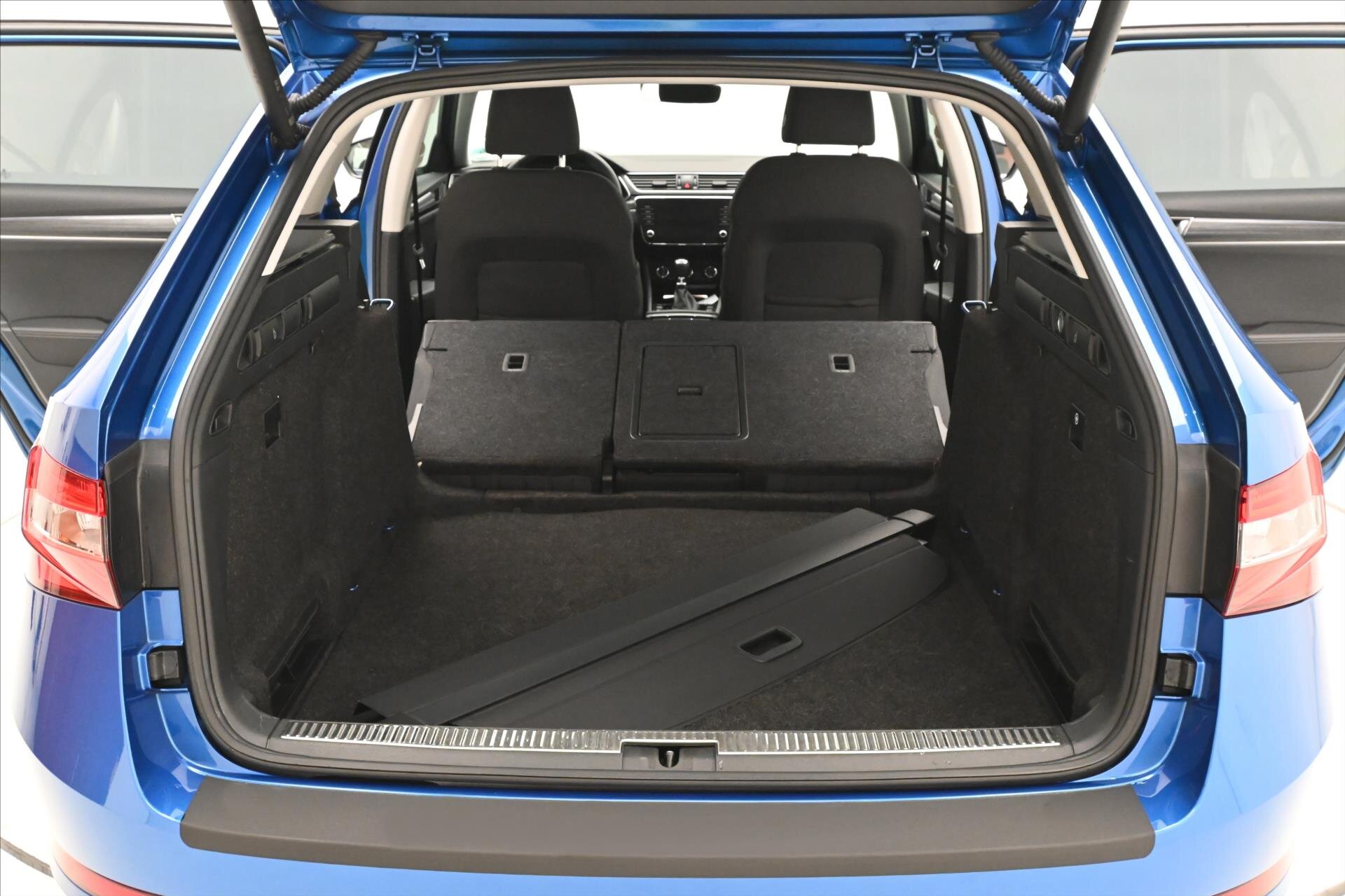 Škoda Superb Kombi 1,5 l 110 kw