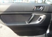 Subaru Legacy Kombi 2,0 l 121 kw