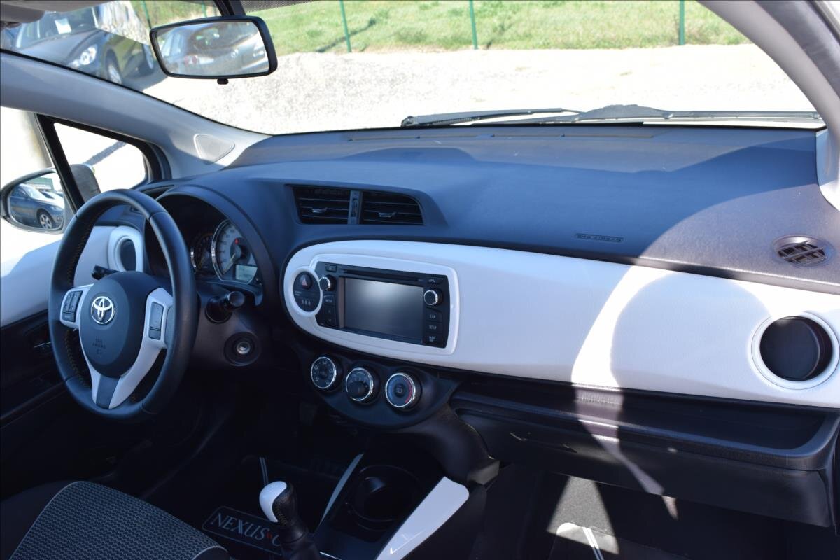 Toyota Yaris Hatchback 998,0 51 kw