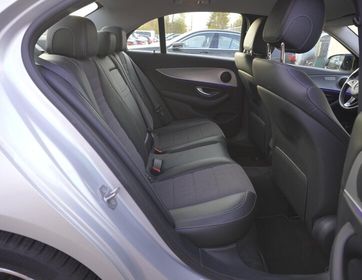 Mercedes-Benz Třídy E Sedan 2,0 l 180 kw