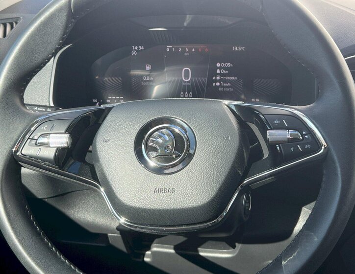 Škoda Karoq SUV / Terénní 1,5 l 110 kw