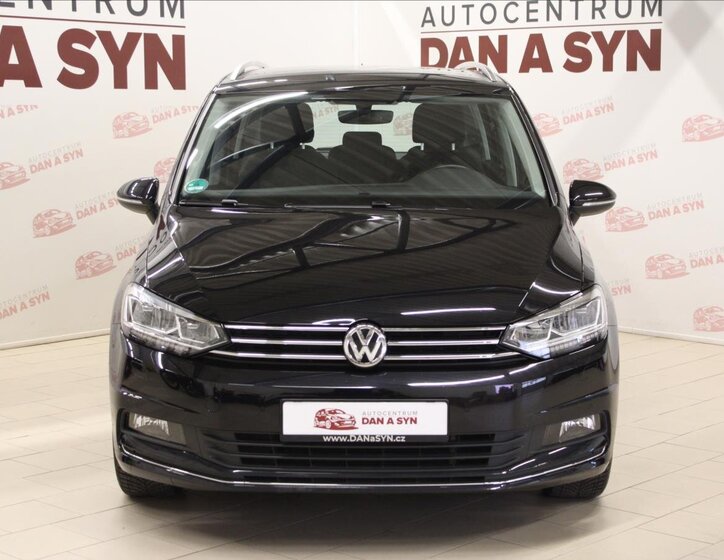 Volkswagen Touran 2