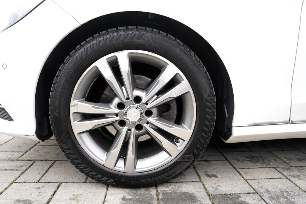 Mercedes-Benz Třídy E Sedan 2,1 l 125 kw