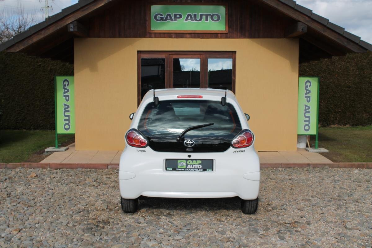 Toyota Aygo Hatchback 998,0 50 kw