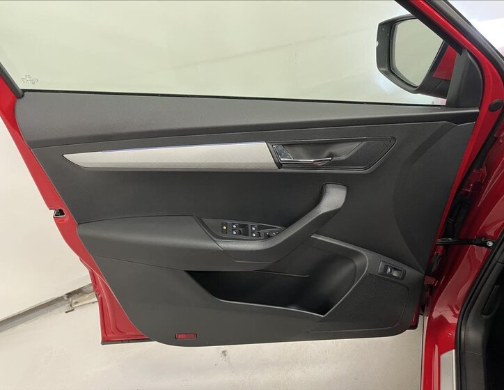 Škoda Karoq SUV 1,5 l 110 kw