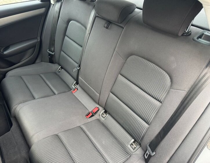 Audi A4 Sedan / Limuzína 1,8 l 88 kw