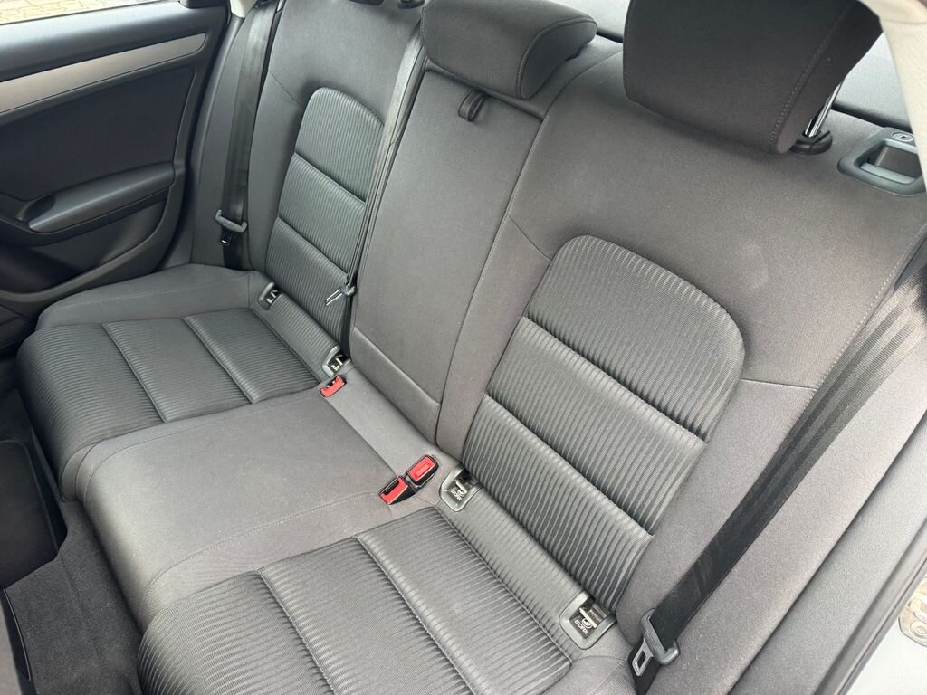 Audi A4 Sedan / Limuzína 1,8 l 88 kw