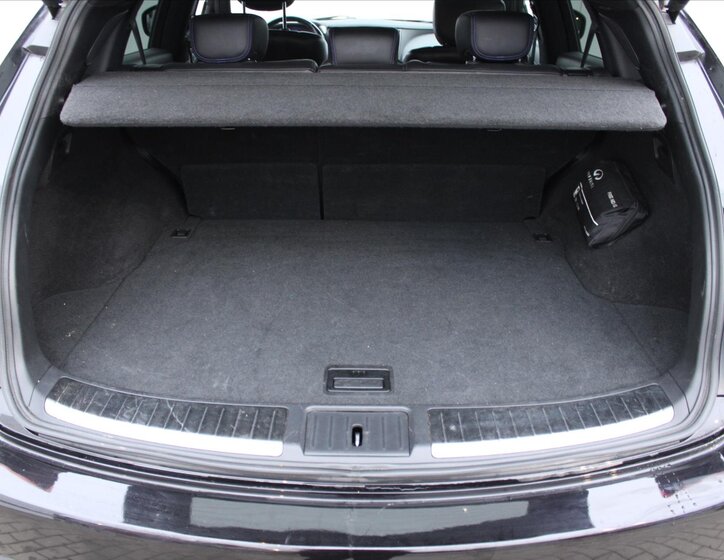 Infiniti QX70 SUV 3,0 l 175 kw