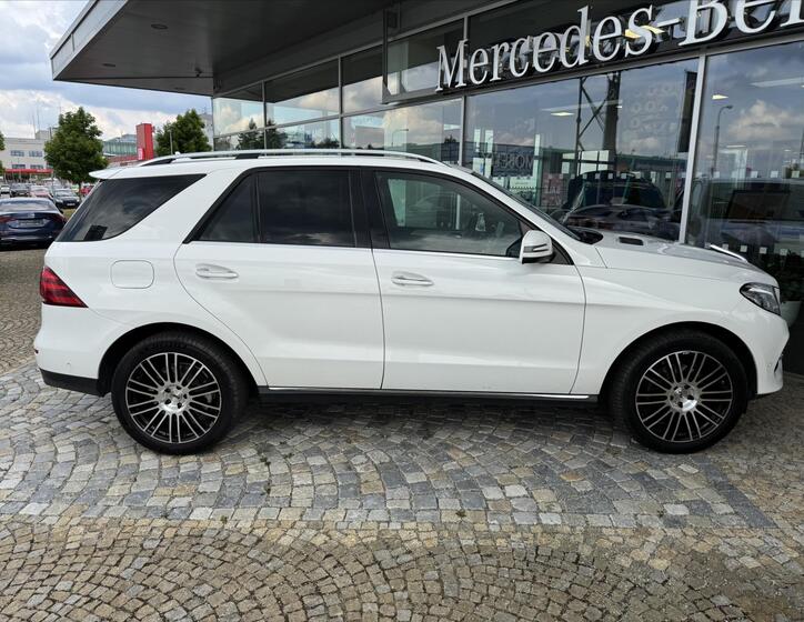 Mercedes-Benz GLE 25